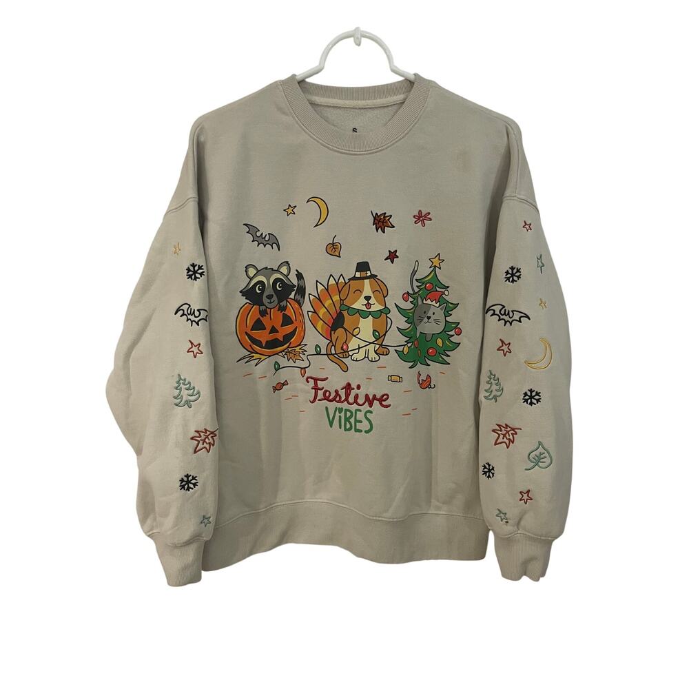 Halloween Thanksgiving Christmas
sweater size small